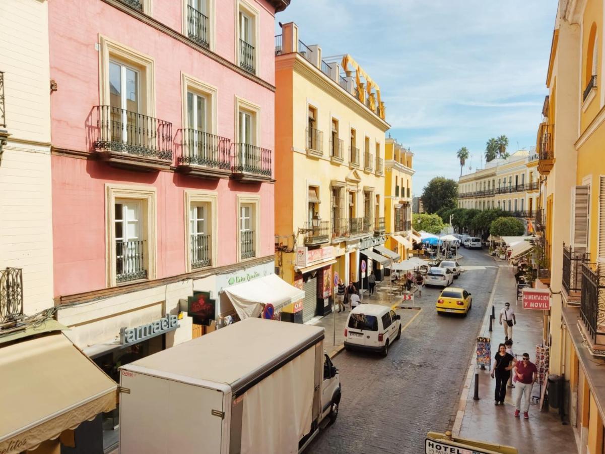 Homeyseville- Bright Apartment At Santa Cruz 6 Pax, Parking Optional Sevilha Exterior foto