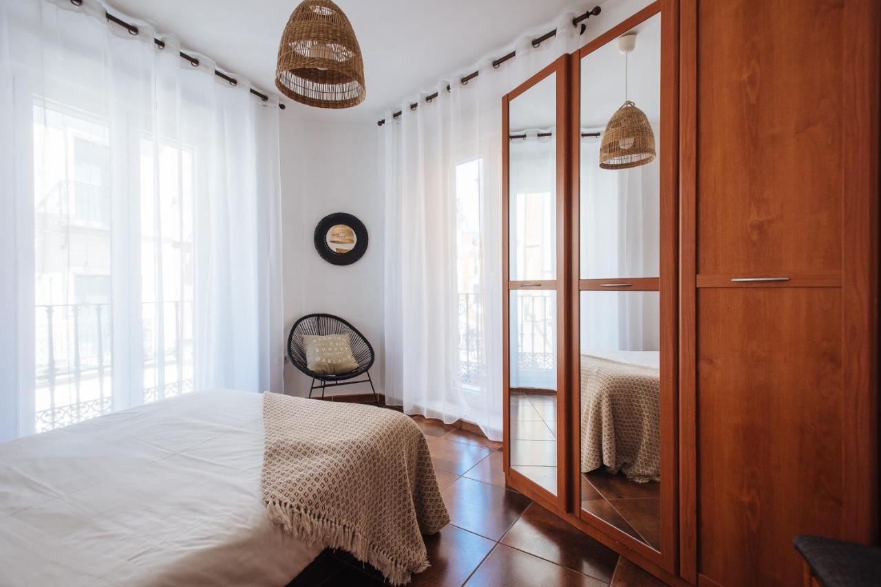 Homeyseville- Bright Apartment At Santa Cruz 6 Pax, Parking Optional Sevilha Exterior foto